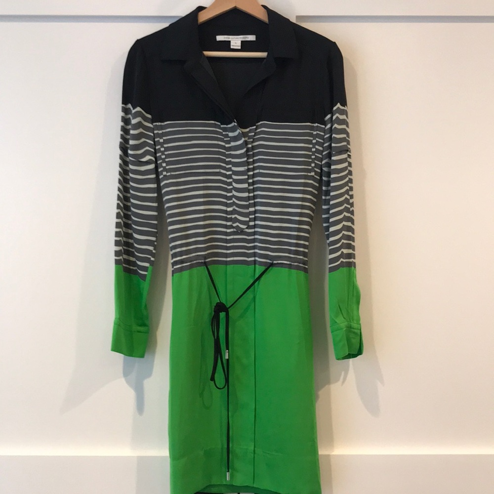 Diane von Furstenberg Dress (Size 6)